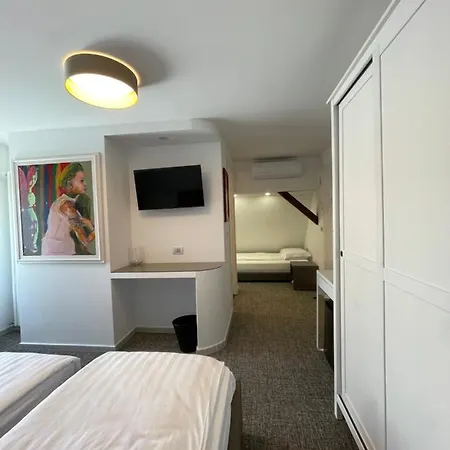 Quattro Ducati Bed & Breakfast 4*