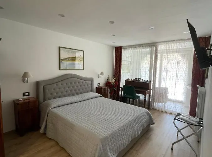 Quattro Ducati 住宿加早餐酒店 特克下的基希海姆